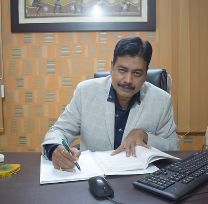 photo of Prof. Parth Roy